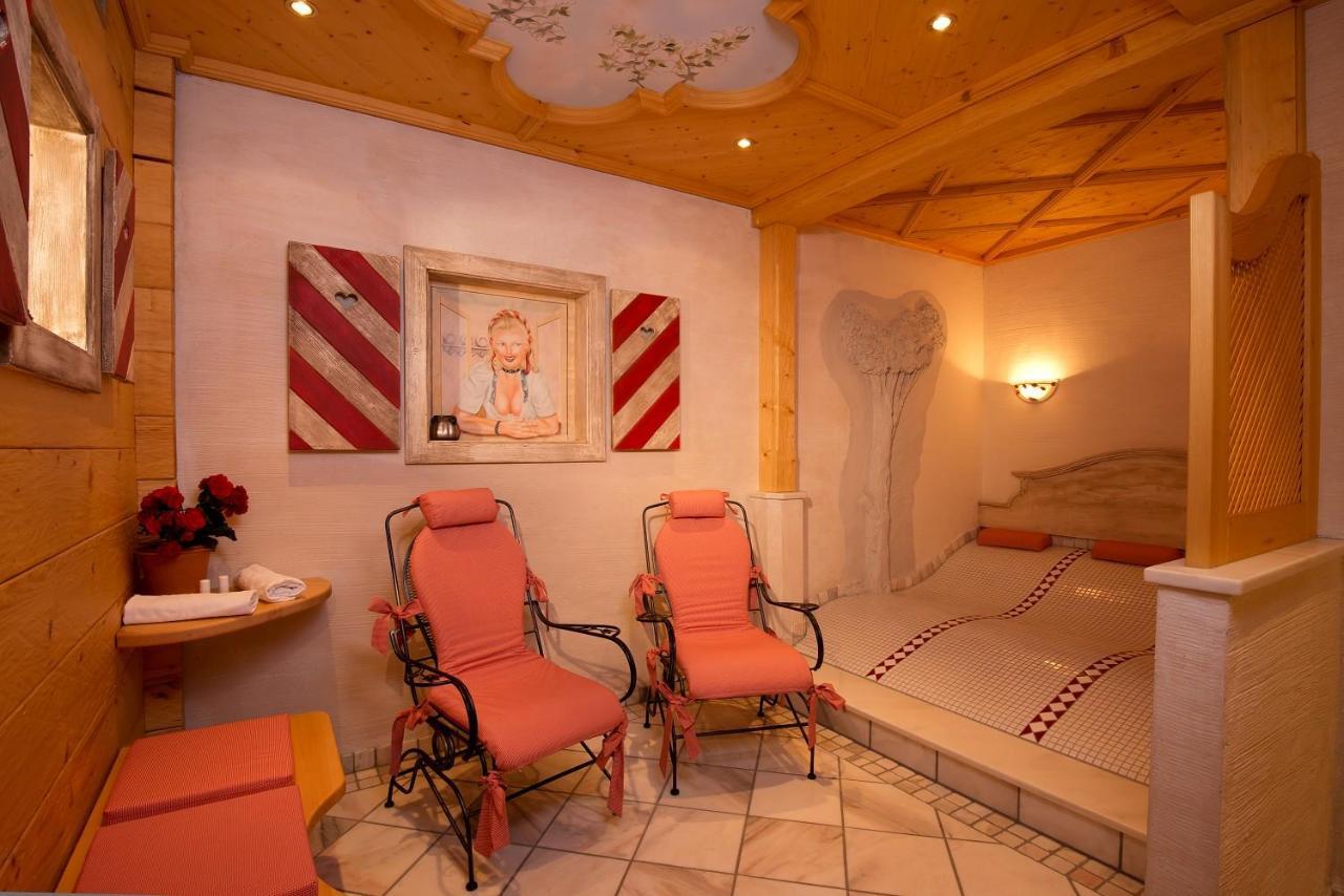 אוברטאורן Hotel Garni Haus Tyrol מראה חיצוני תמונה
