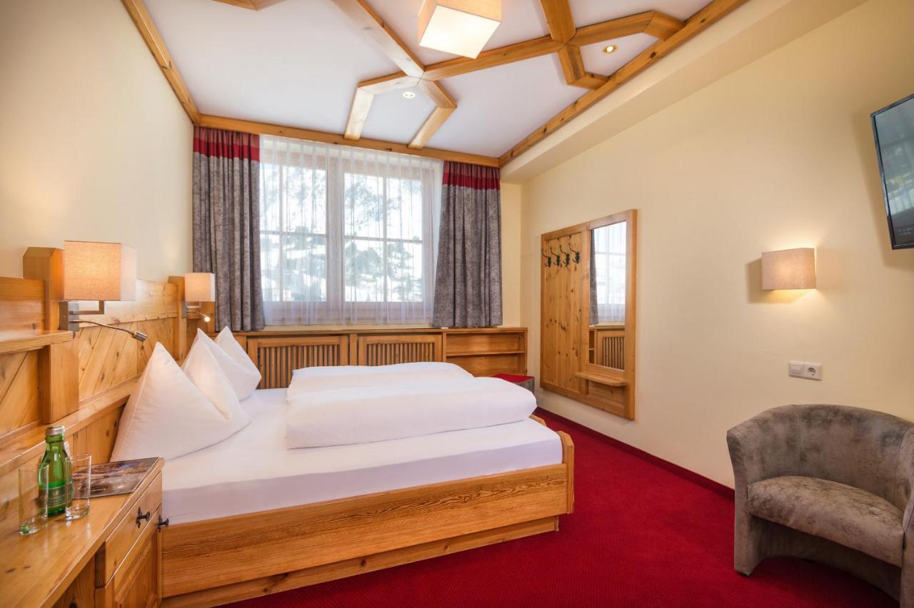 אוברטאורן Hotel Garni Haus Tyrol מראה חיצוני תמונה