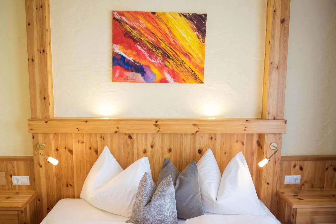 אוברטאורן Hotel Garni Haus Tyrol מראה חיצוני תמונה