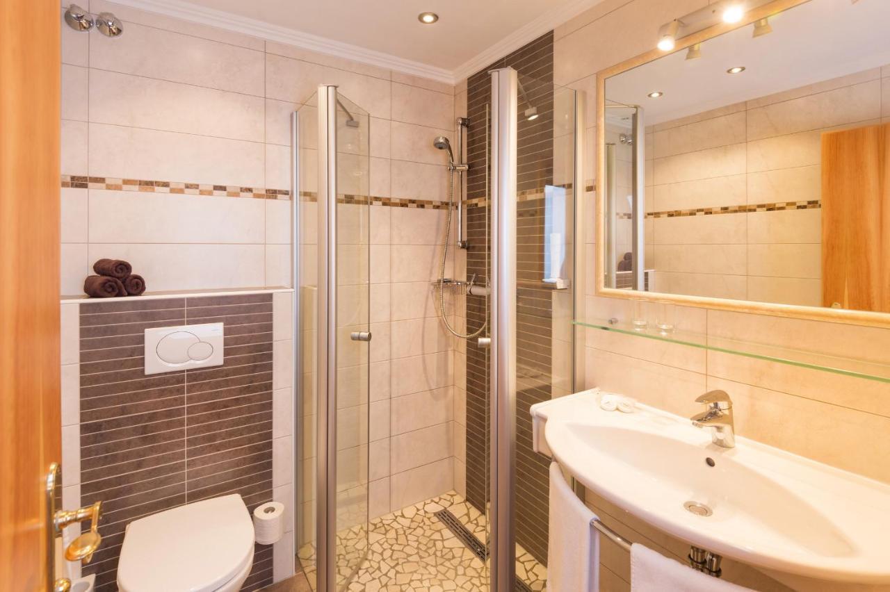 אוברטאורן Hotel Garni Haus Tyrol מראה חיצוני תמונה