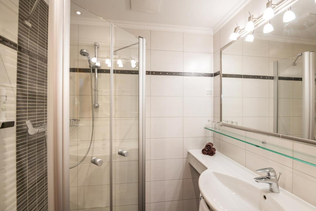 אוברטאורן Hotel Garni Haus Tyrol מראה חיצוני תמונה